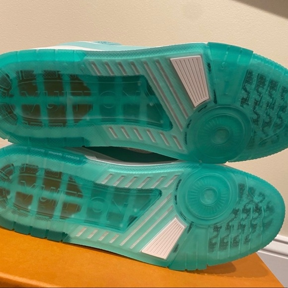 Louis Vuitton Trainer Mint Green / White LV 8.5 Brand new - Picture 6 of 9